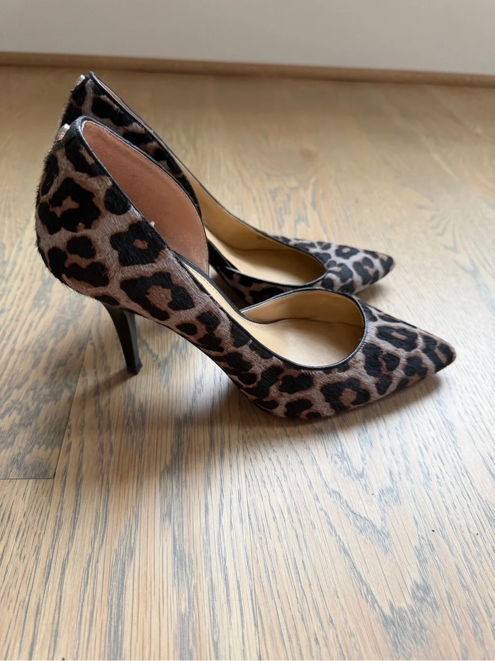 Michael Kors Leopard Print Pointed-Toe Pumps - Brown/Black